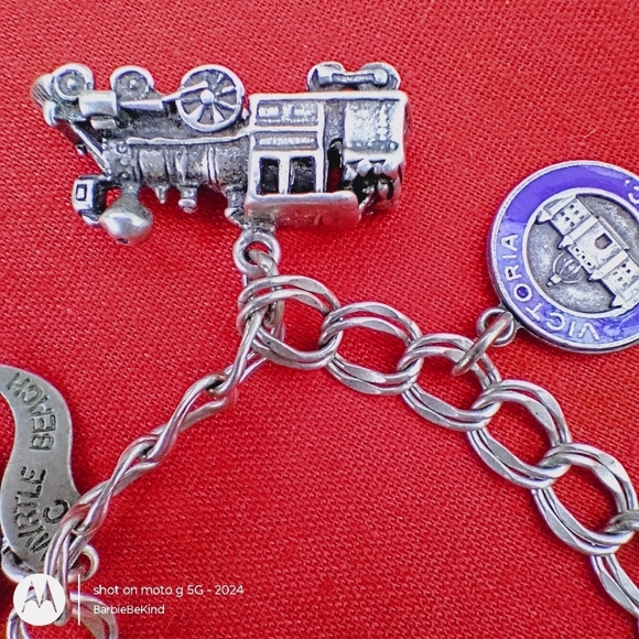 $5 Strt On Sat 12:30!Vtg Sterling Silver Charm Bracelet 12 Sterling Chrms. 7.5"​ - Picture 3 of 15